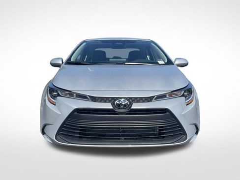 Used 2026 Toyota Corolla LE FWD image 2
