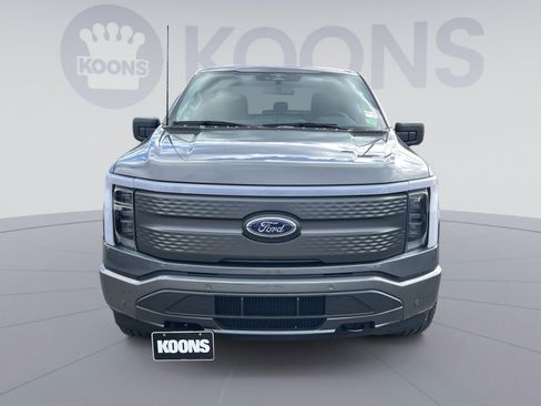 Used 2023 Ford F150 Lightning XLT image 11
