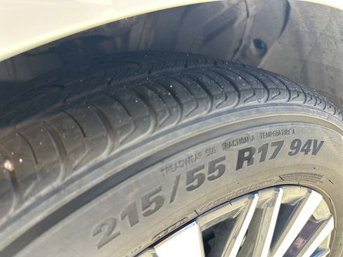 Used 2025 Nissan Altima 2.5 SV FWD image 30