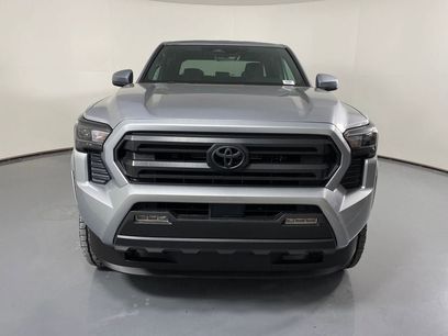 New 2025 Toyota Tacoma SR5