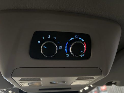 Used 2024 Ford Transit 350 XLT image 18