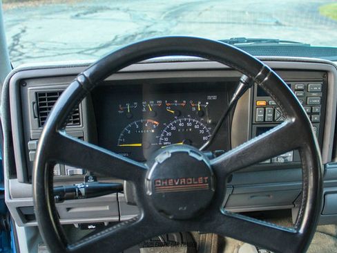 Used 1993 Chevrolet Blazer 4WD image 41