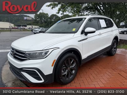 Certified 2023 Volkswagen Tiguan SE w/ Panoramic Sunroof Package