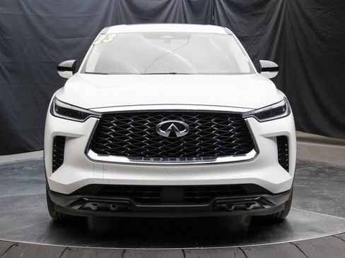 Used 2023 INFINITI QX60 Pure image 4