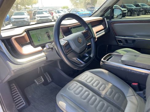 Used 2023 Rivian R1T Adventure AWD/4WD image 29