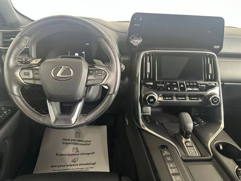 Used 2025 Lexus LX 700h Luxury w/ Appearance Package AWD/4WD image 21