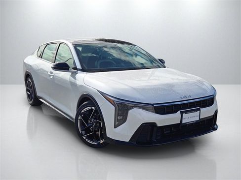 New 2025 Kia K4 GT-Line image 1