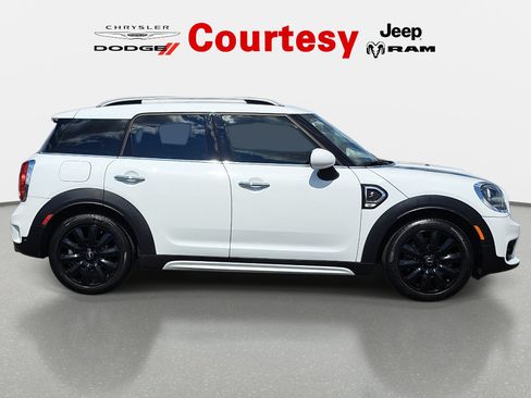 Used 2019 MINI Cooper Countryman S FWD image 2