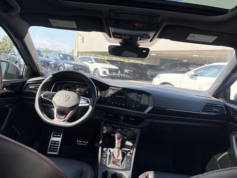 Used 2024 Volkswagen Jetta GLI Autobahn FWD image 18
