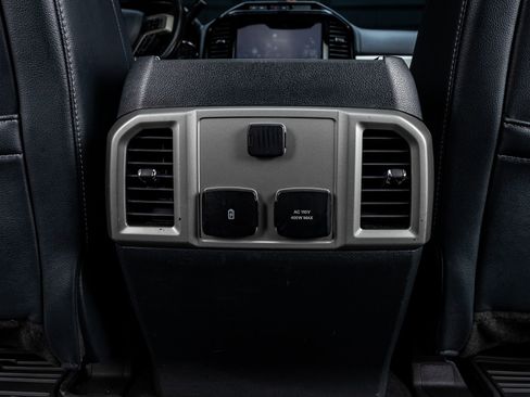 Used 2022 Ford F250 Lariat w/ Black Appearance Package image 32