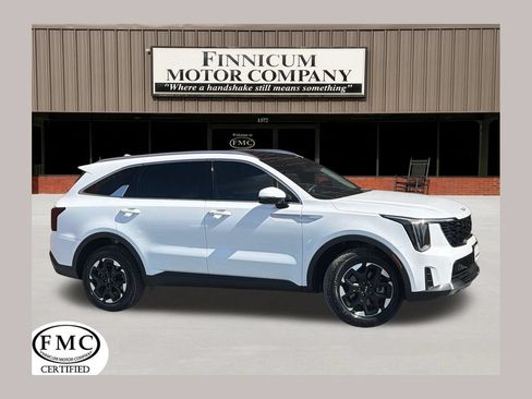 Used 2024 Kia Sorento S w/ Panoramic Sunroof Package AWD/4WD image 1