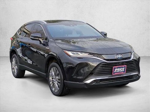 Used 2021 Toyota Venza Limited w/ Advanced Technology Package image 3