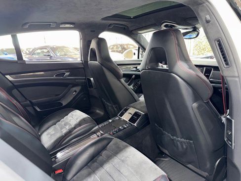 Used 2015 Porsche Panamera GTS image 65