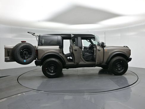 New 2026 Ford Bronco Badlands AWD/4WD image 4