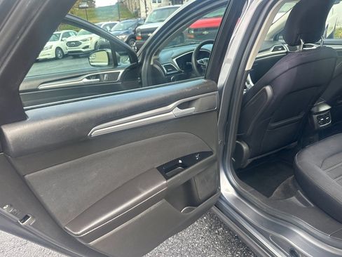 Used 2014 Ford Fusion SE image 13