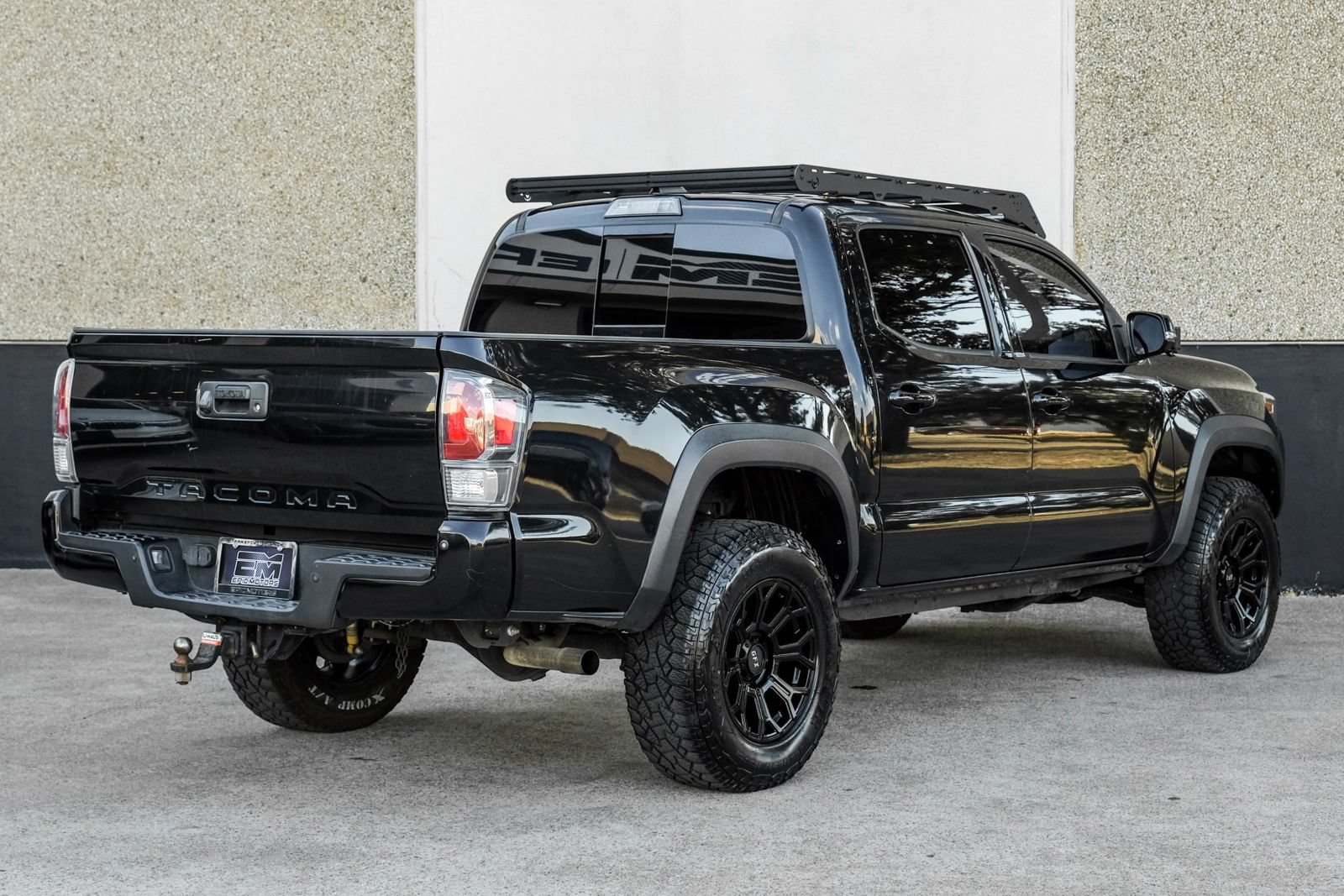 Used 2021 Toyota Tacoma TRD Off-Road w/ Technology Package AWD/4WD image 7