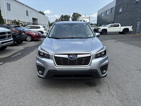 Used 2021 Subaru Forester Premium AWD/4WD image 21