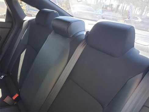 Used 2022 Honda Civic Sport image 12