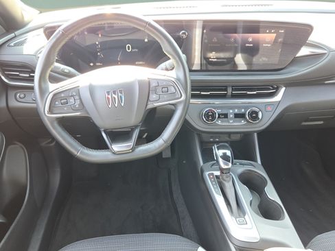 Certified 2024 Buick Envista Preferred w/ Convenience I Package FWD image 11