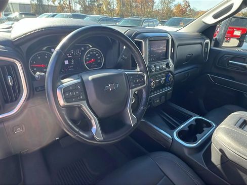 Certified 2022 Chevrolet Silverado 2500 LTZ w/ LTZ Plus Package image 23