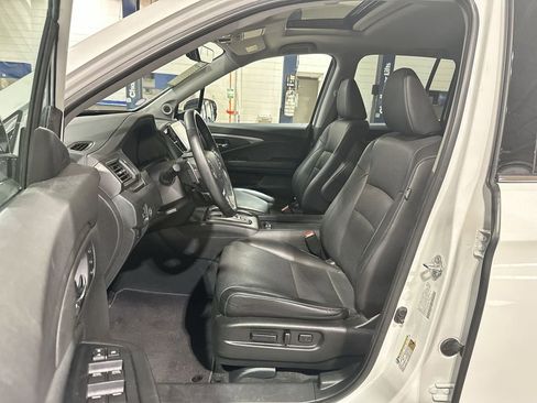Used 2023 Honda Ridgeline RTL-E image 13