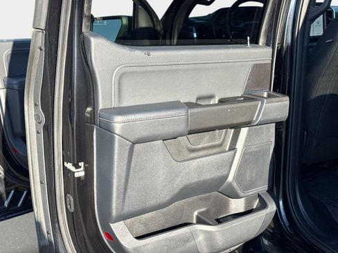 Used 2022 Ford F150 XLT w/ Equipment Group 302A High image 13