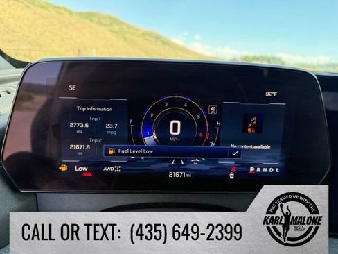 Used 2025 Chevrolet Traverse LT w/ Driver Confidence Package AWD/4WD image 18