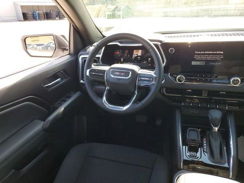 New 2026 GMC Canyon Elevation image 13