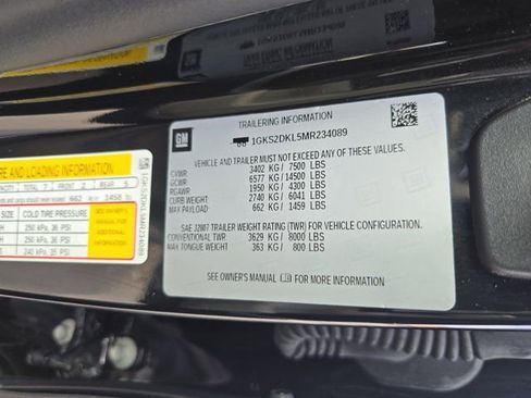 Used 2021 GMC Yukon Denali w/ Denali Premium Package image 37