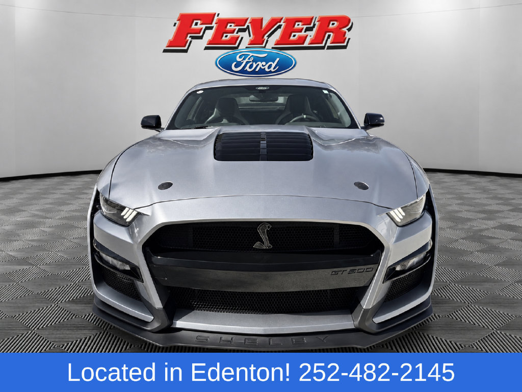 Used 2021 Ford Mustang Shelby GT500 w/ Carbon Fiber Track Pack RWD image 3