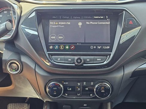 Used 2021 Chevrolet TrailBlazer RS w/ Technology Package AWD/4WD image 28