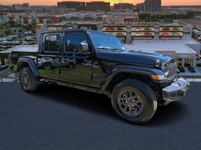 New 2025 Jeep Gladiator Sport