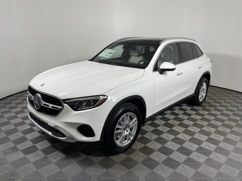 New 2026 Mercedes-Benz GLC 300 image 9