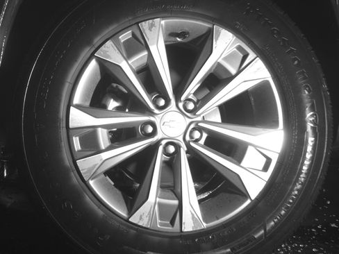 Used 2025 Chevrolet Equinox LT FWD image 14