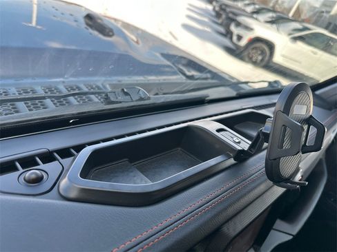 Used 2023 Jeep Gladiator Mojave w/ Cold Weather Group image 22