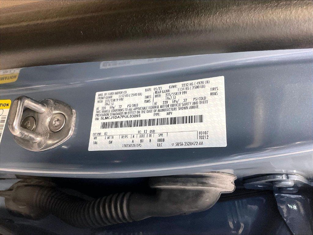 Used 2023 Lincoln Corsair AWD w/ Equipment Group 101A image 36