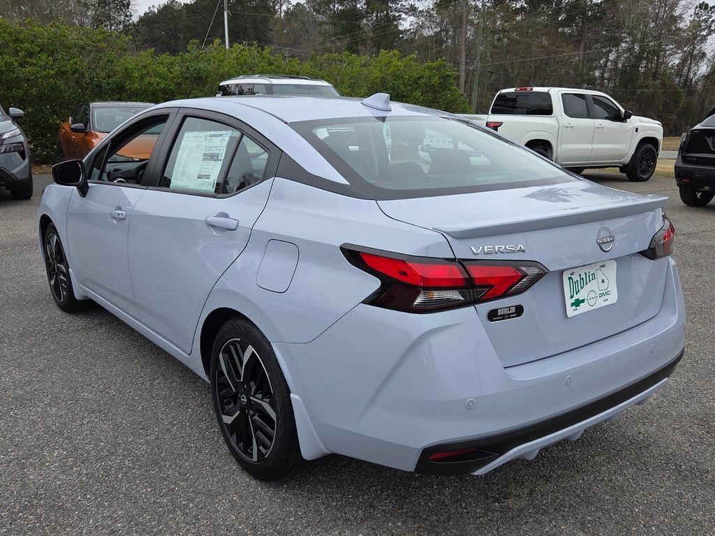 New 2025 Nissan Versa SR w/ Trunk Package FWD image 8