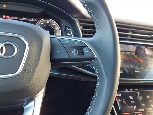 Used 2025 Audi Q7 3.0T Premium Plus image 22