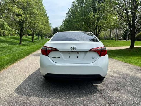 Used 2014 Toyota Corolla LE image 3