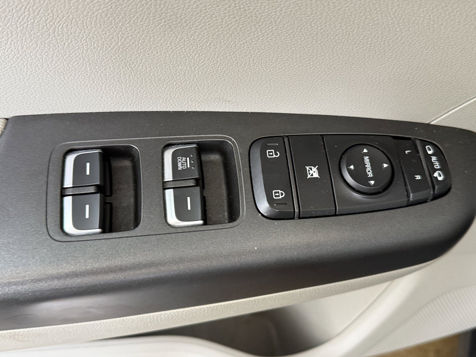 Used 2021 Kia Sportage LX w/ LX Fwd Popular Package image 25