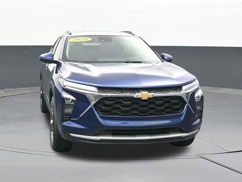 Used 2024 Chevrolet Trax LT w/ Driver Confidence Package image 23