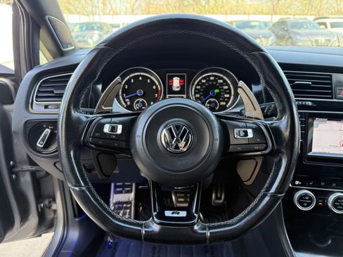 Used 2015 Volkswagen Golf R 4-Door image 17