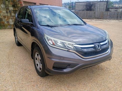 Used 2015 Honda CR-V LX image 2