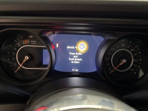 New 2026 Jeep Wrangler Unlimited Sahara AWD/4WD image 29