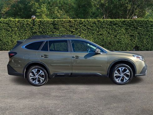 Used 2020 Subaru Outback Limited w/ Popular Package #2 image 3
