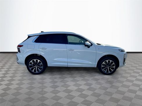 New 2026 Audi Q3 quattro 2.0T image 8