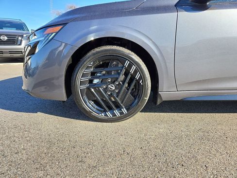 New 2026 Nissan Sentra SR w/ Floor Mat Package image 38