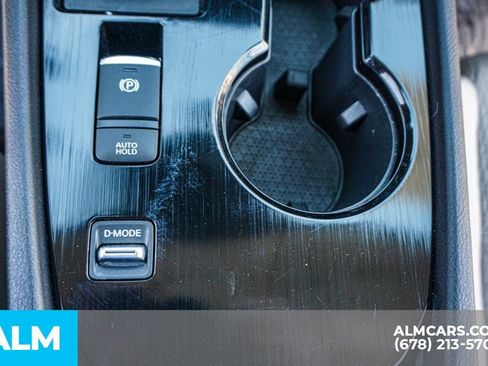 Used 2025 Nissan Rogue SV image 41