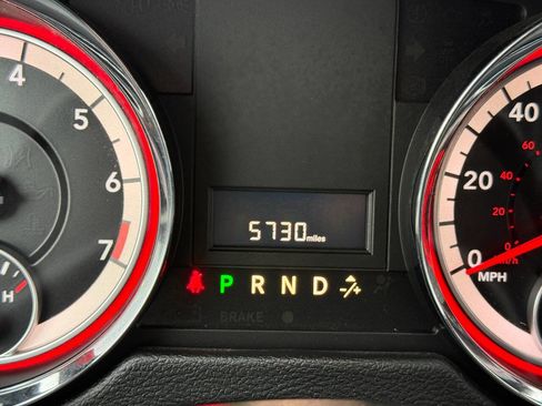 Used 2016 Dodge Grand Caravan SE image 12