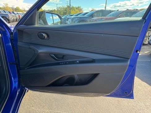 New 2025 Hyundai Elantra Sport image 27